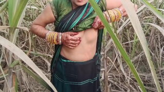 Indian Delhi Village Woman Boobs Sucking And Pussy Fucked In Outdoor