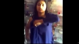 School Girl Strips Her Clothes For Bf – Indian Porn Tube Video