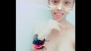 Young Malaysian Teen girl exposing for her BF